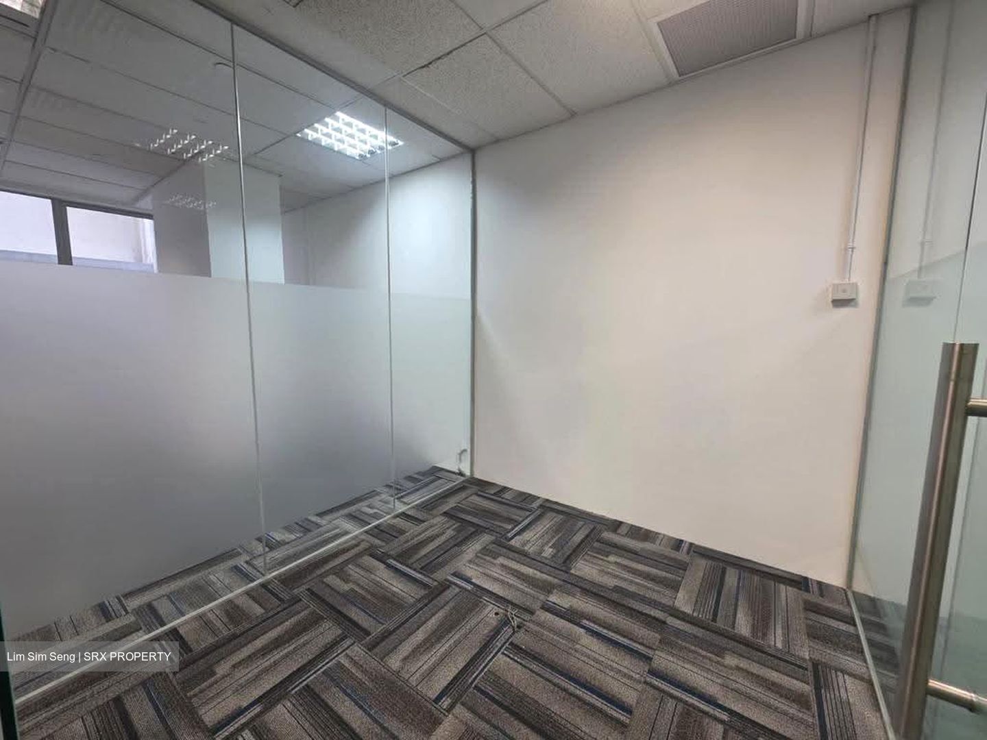 MYP Plaza (D1), Office #638083891
